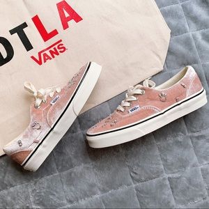 VANS x SANDY LIANG ERA